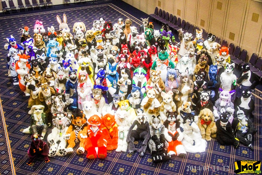 JMF14_fursuit-groupphoto.jpg