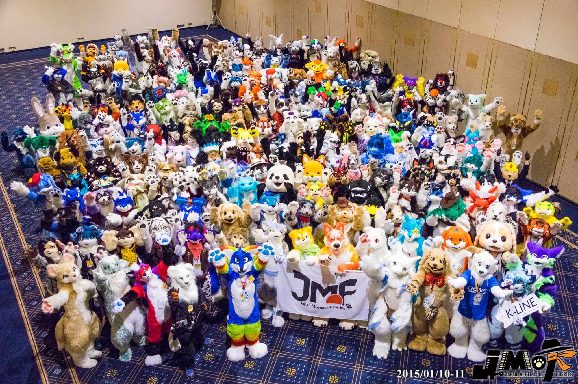 JMF15_fursuit-groupphoto.jpg